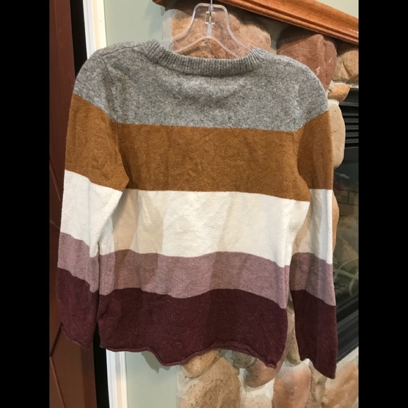 Pinque Medium scoop neck long sleeve sweater - Picture 2 of 4